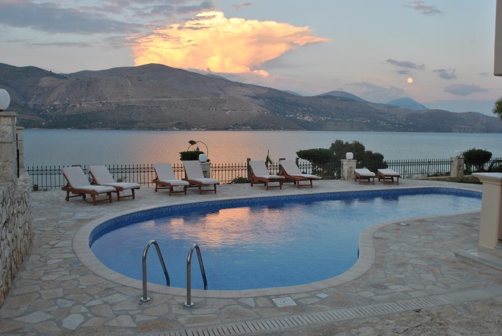 Lazaratos Hotel Kouvalata Dış mekan fotoğraf