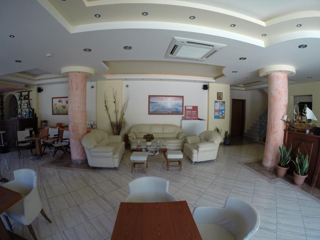 Lazaratos Hotel Kouvalata Dış mekan fotoğraf