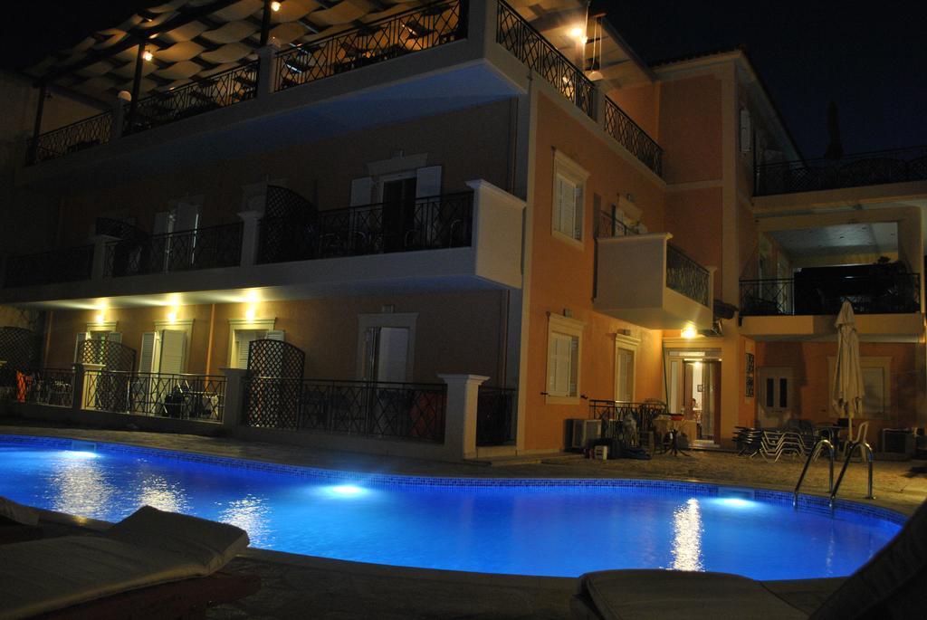 Lazaratos Hotel Kouvalata Dış mekan fotoğraf