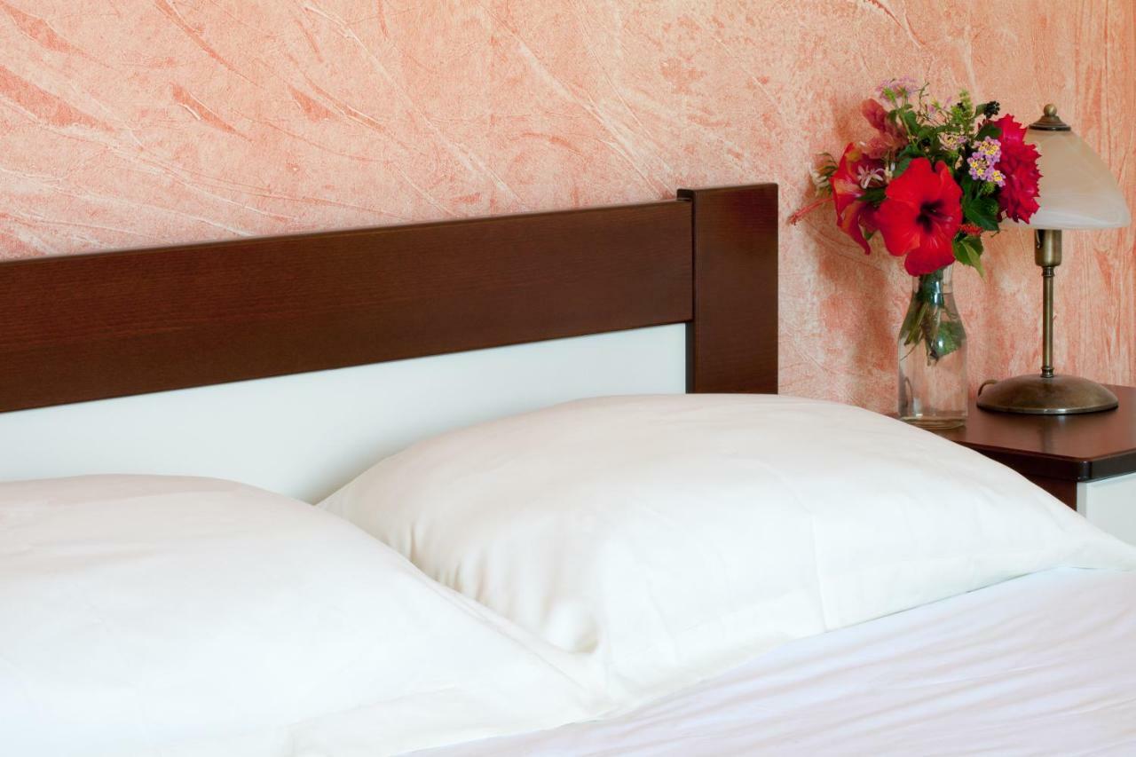 Lazaratos Hotel Kouvalata Dış mekan fotoğraf